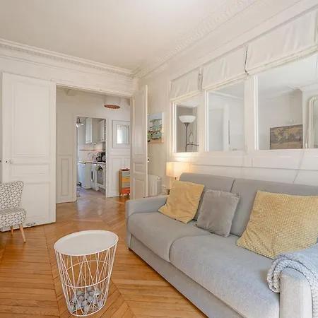 Apartmán Bright And Uncluttered Haussmannian Apartment Paříž